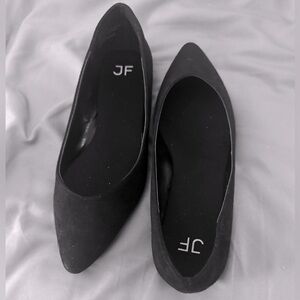 NWOT Black Flats. Suede Feel. Size 7. Pointed Toe